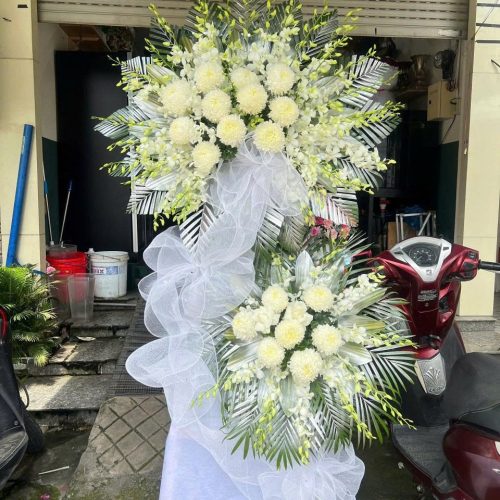 Vòng Hoa Viếng Cúc Trắng & Lan Hồ Điệp
